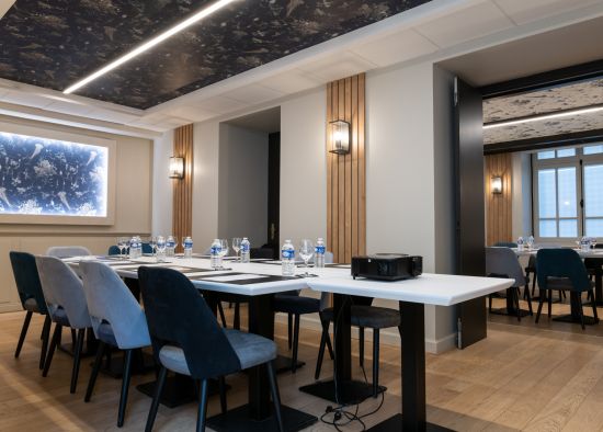 Salles de séminaires et réceptions de l'Hotel l'Univers Salles de séminaires et réceptions de l'Hotel l'Univers