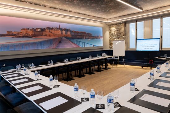 Salle Cartier pour réception à l'Hôtel l'Univers Salle Cartier pour réception à l'Hôtel l'Univers