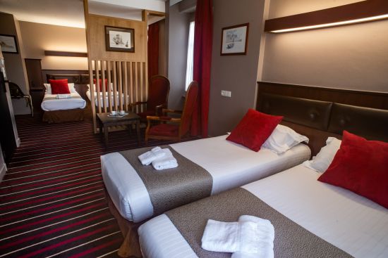 Chambre d'hôtel quadruple à Saint Malo Chambre d'hôtel quadruple à Saint Malo